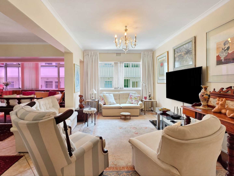 2 Bedroom Property for Sale in Sea Point Western Cape